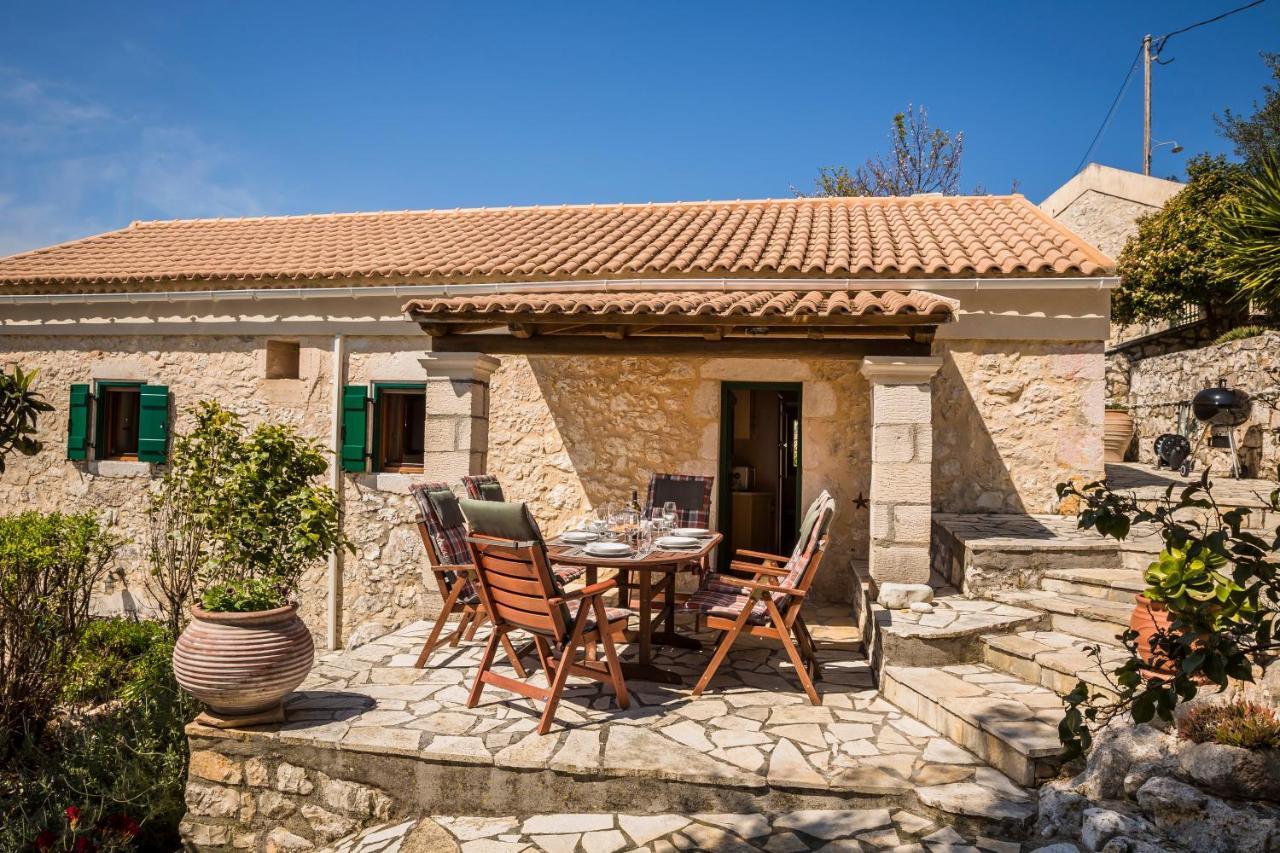 Traditional Stone House Anofli 1843 Fiskardo Kefalonia Bagian luar foto