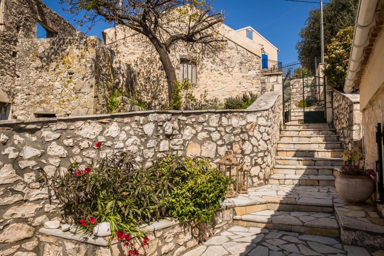 Traditional Stone House Anofli 1843 Fiskardo Kefalonia Bagian luar foto